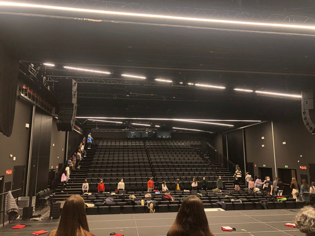 92BFE566-8B0B-43DC-B218-14D99445DD93