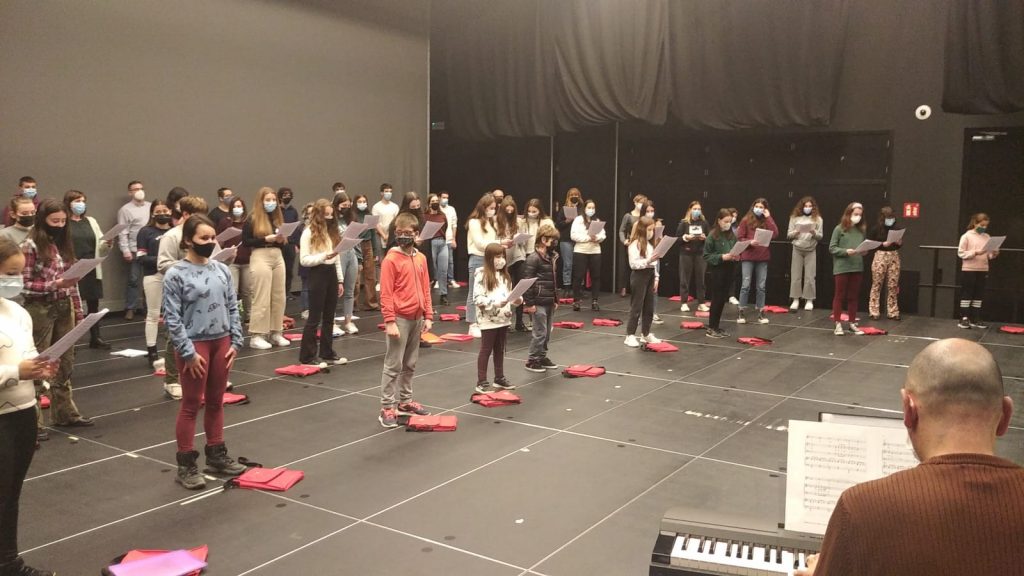 995300B9-EFA0-401C-9338-E431B06FCE0D