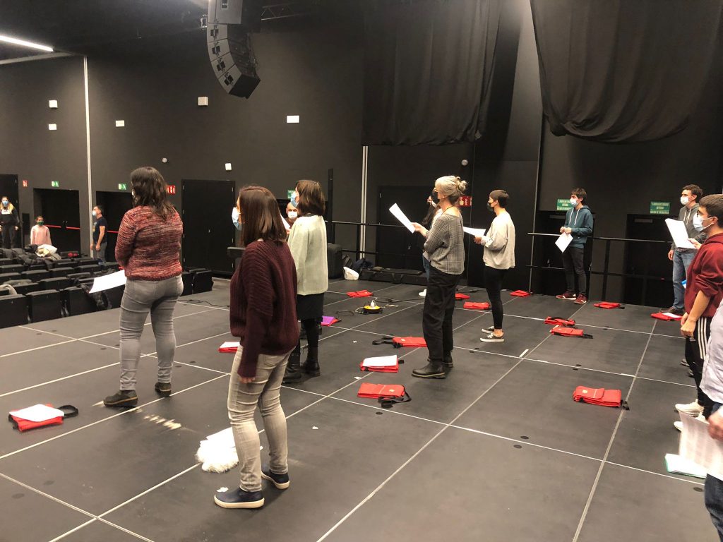 E98ED505-C209-427A-92A1-835D56E86345